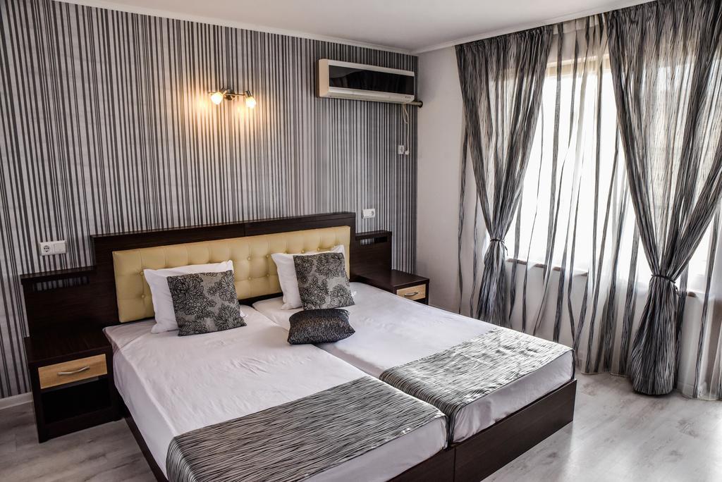 Dimitur Jekov Guest House Obzor Bagian luar foto